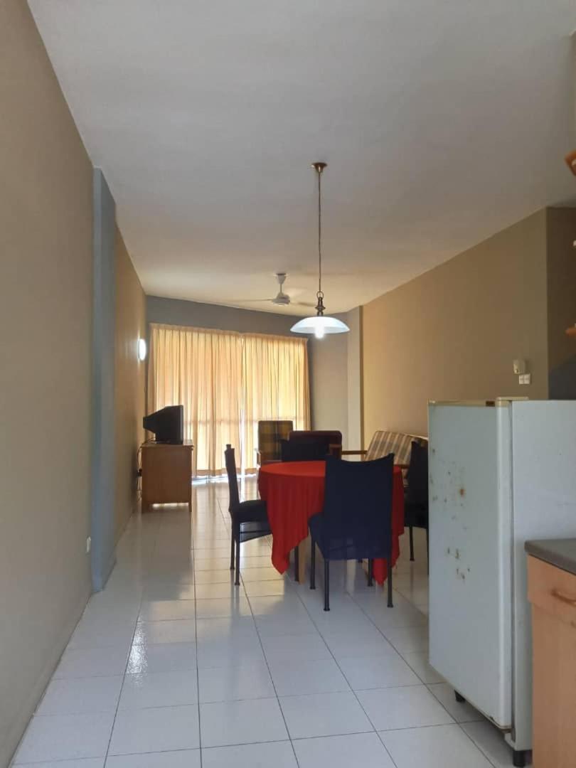 Seri Bulan Condo Port Dickson Bagian luar foto