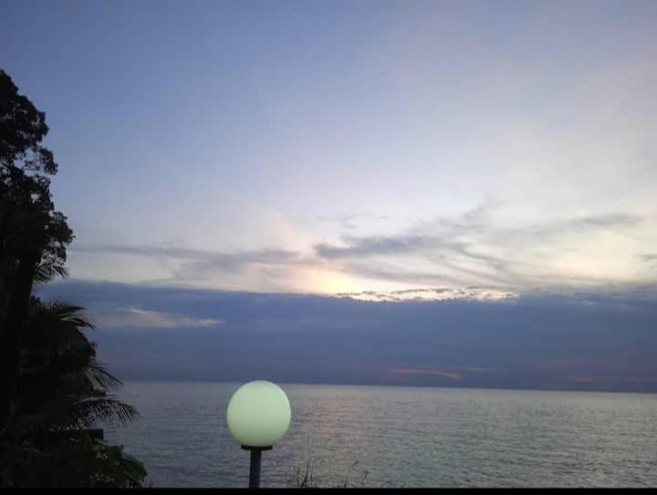 Seri Bulan Condo Port Dickson Bagian luar foto